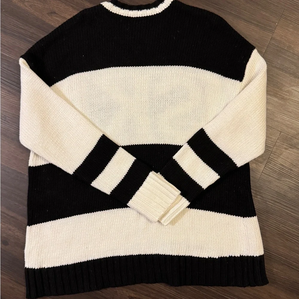 NWOT Show Me Your Mumu Black & White Ski Sweater - Picture 5 of 7